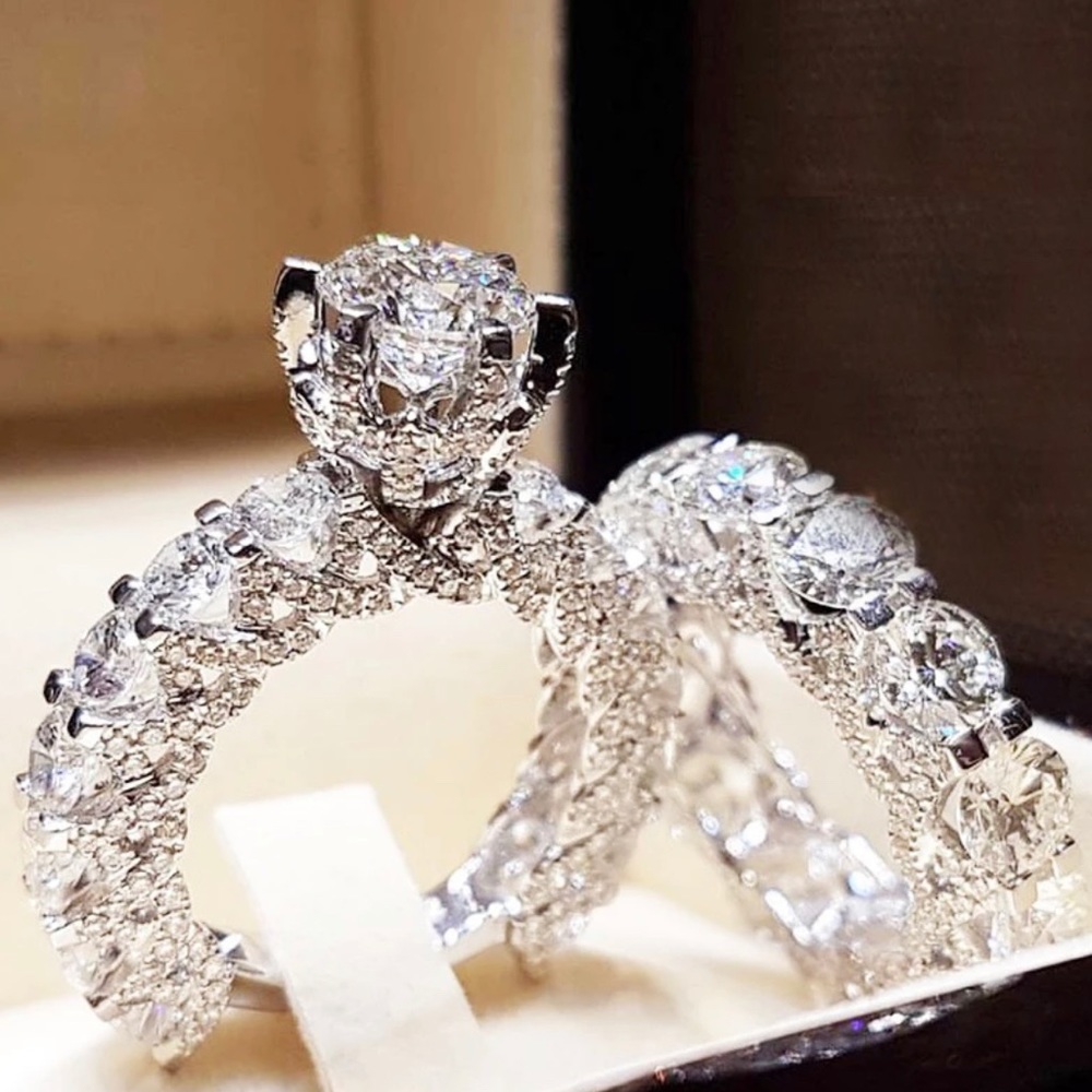 ✨BACK IN STOCK✨2 Piece Sparkling Wedding Set✨